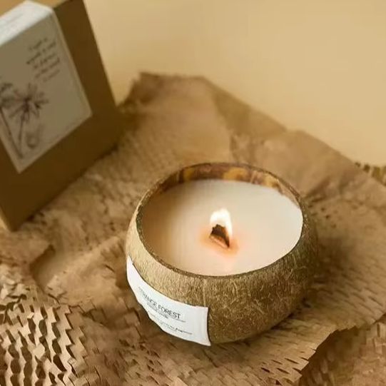 Candela profumata con guscio d - Home Fragrance Essence recensione e prezzo